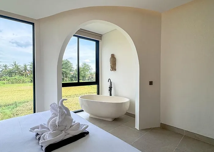 Villa Previere - 3br With Pool And Ricefield View Ubud